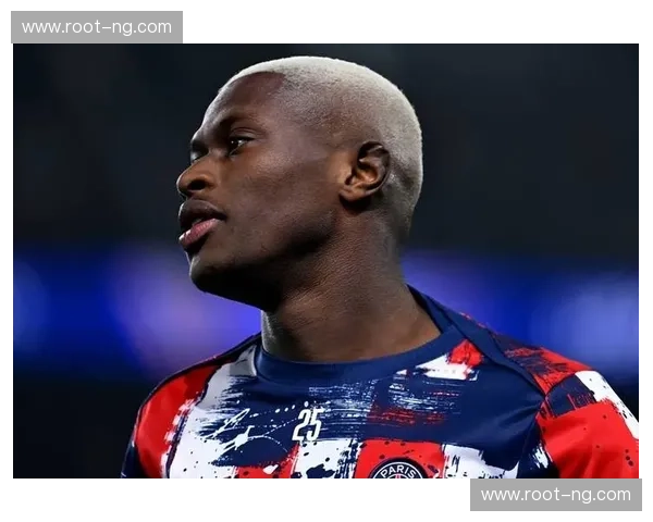 努诺·门德斯致命失误酿苦果 巴黎防线在高压下心态崩盘